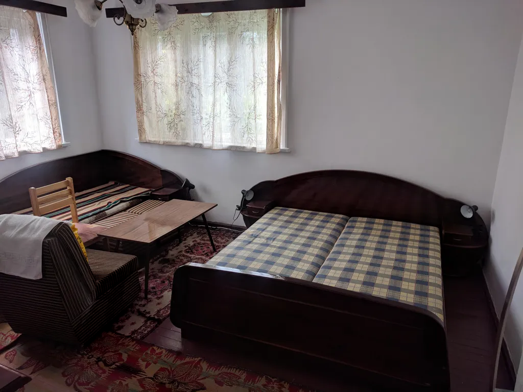 Спално обзавеждане в апартамент